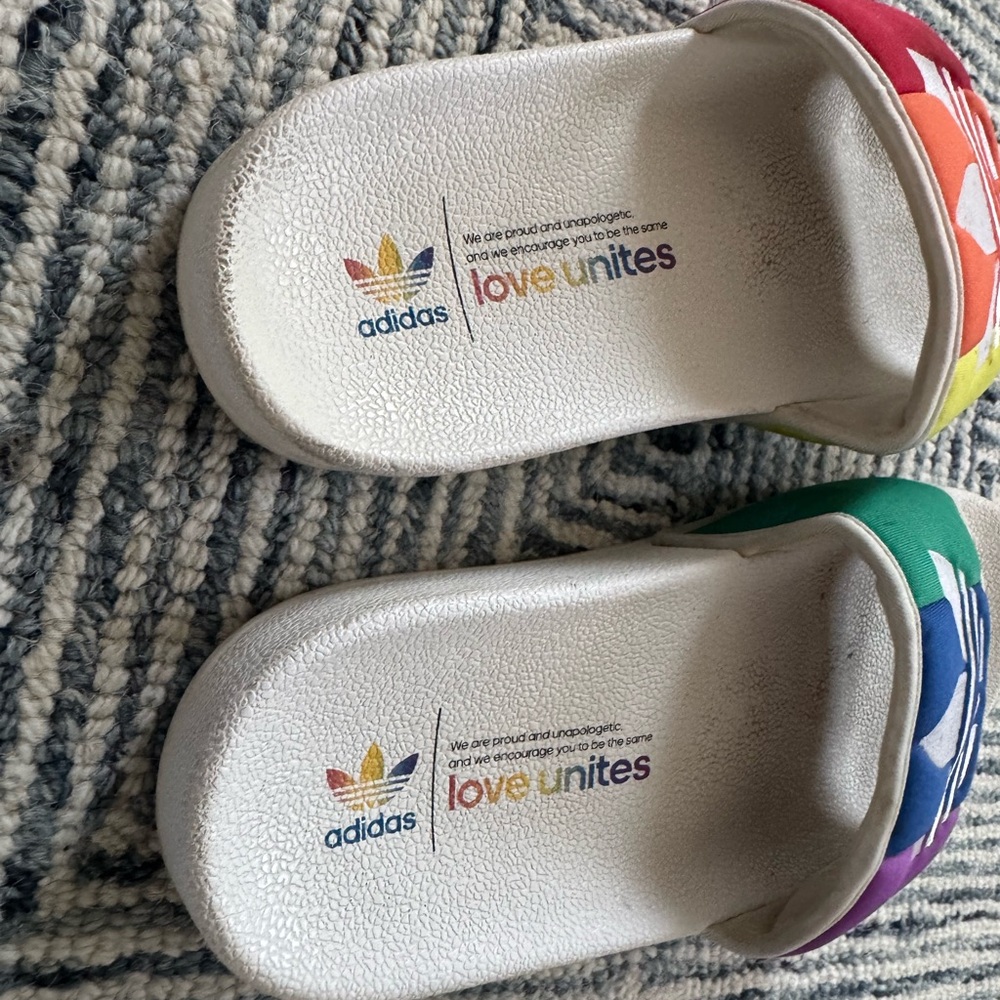 Adidas Love Unites Rainbow Slides Sandals White Multicolor Trefoil Pride Men’s 9 - Picture 4 of 7